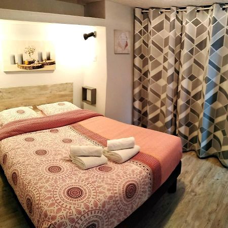 T2 Bis Quartier Chateau De По Экстерьер фото